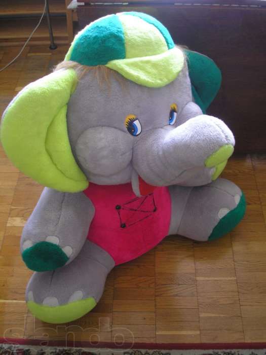 Продаю мягкую игрушку "Слон"