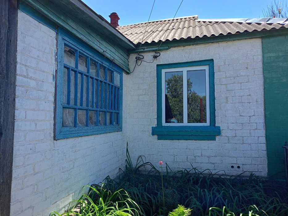 Продам будинок в селі Надинівка.