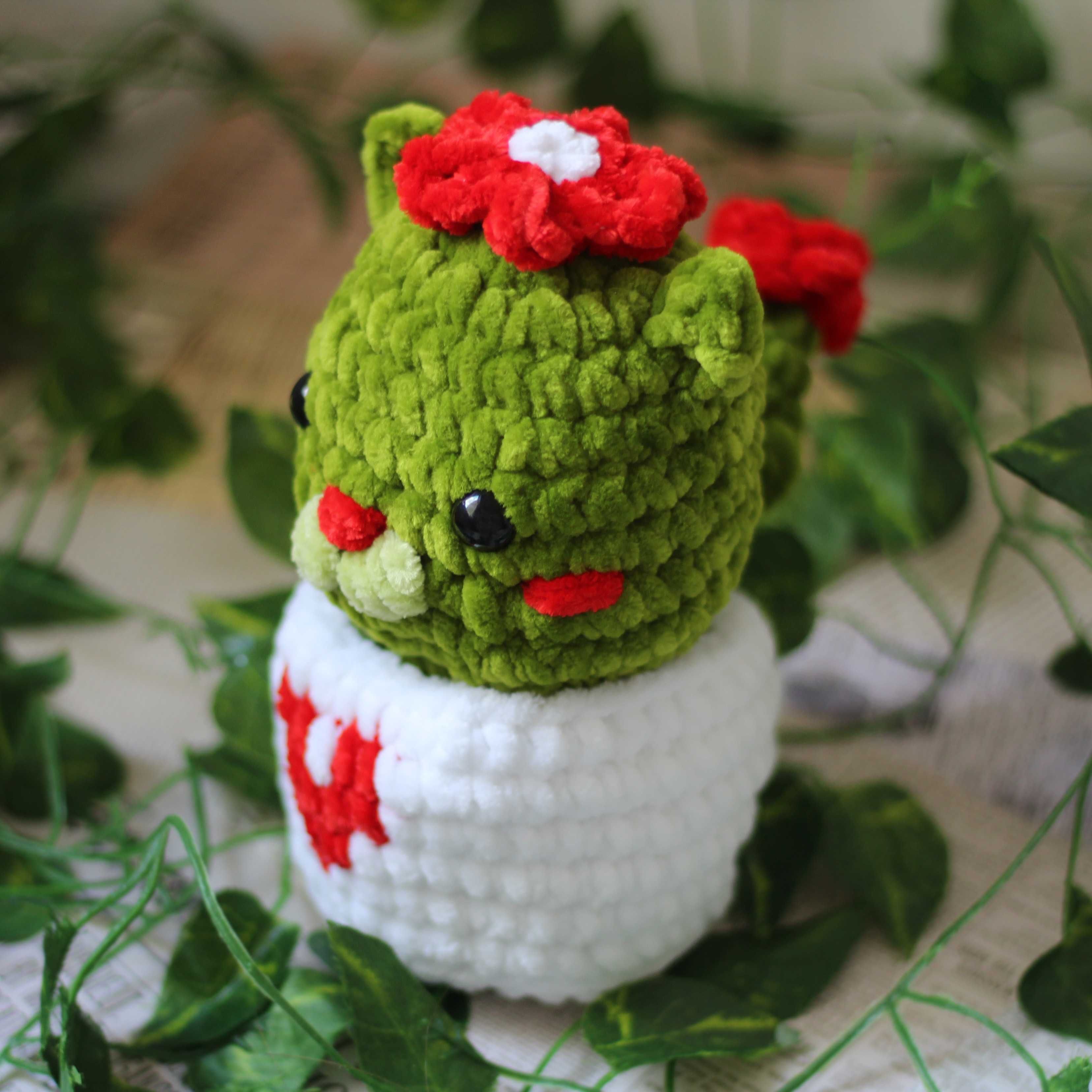 Kotek-kaktus na szydełku amigurumi zabawka handmade