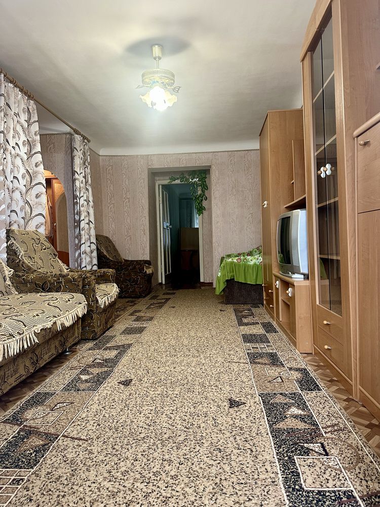 2-х зуп Уфімська, 3/5, гарний стан, ремонт, меблі