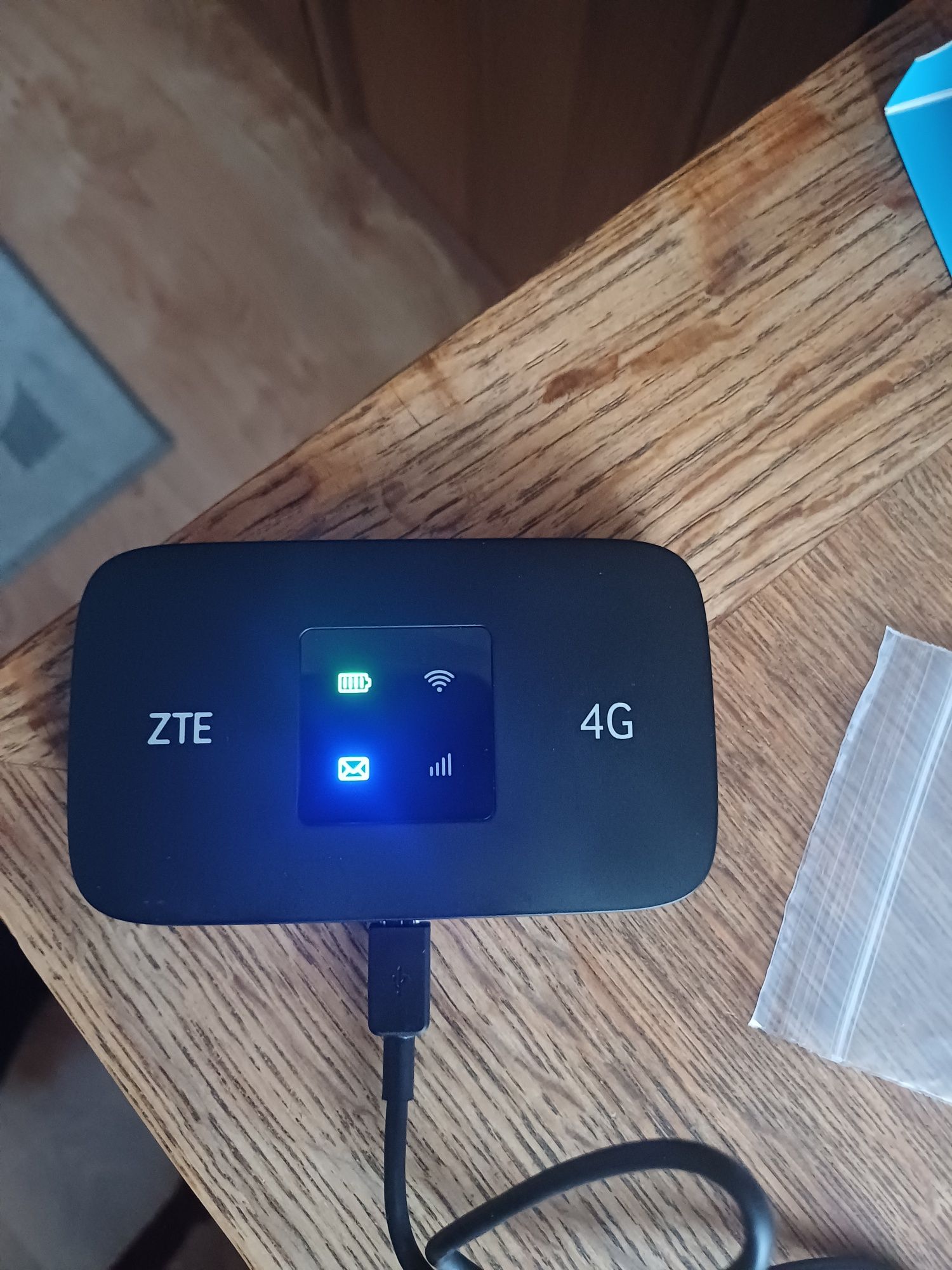 Router przenośny ZTE MF971R LTE ufi