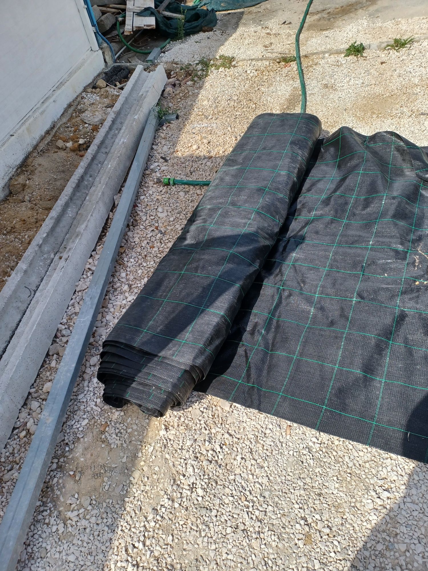 Tela ocultação anti ervas,  para proteção e corta vento 50m X 3.20m