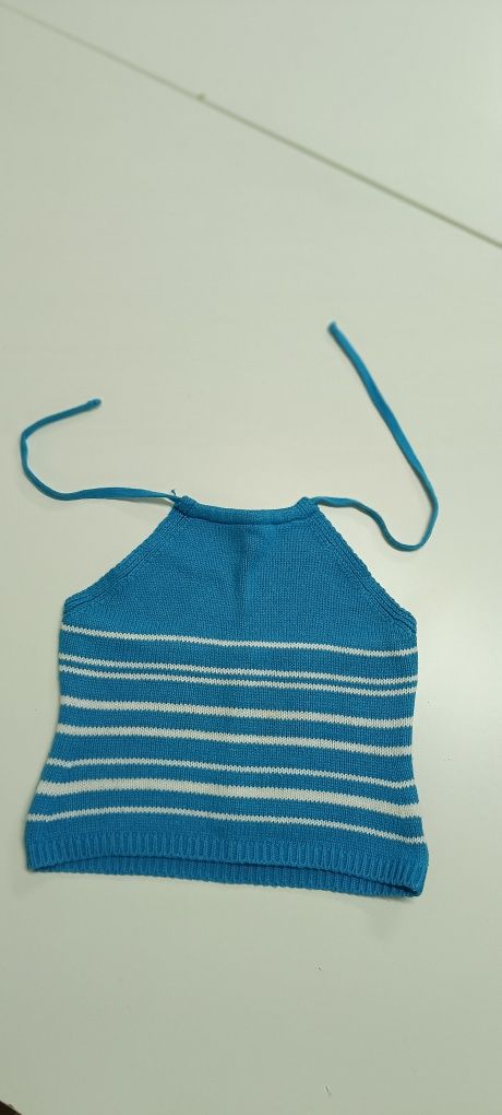 Top azul de menina , usado. 3 anos