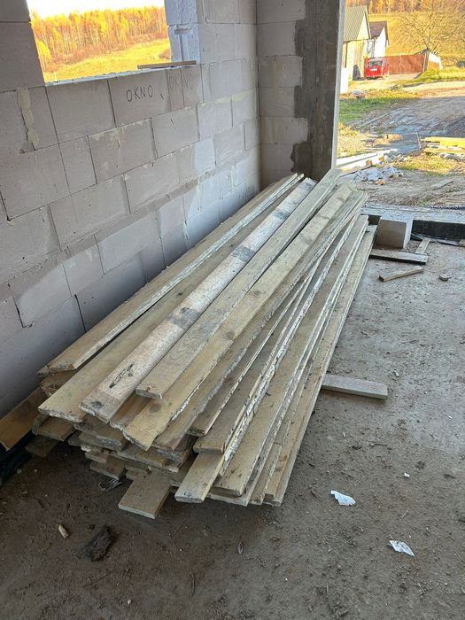 Deski szalunkowe, stemple