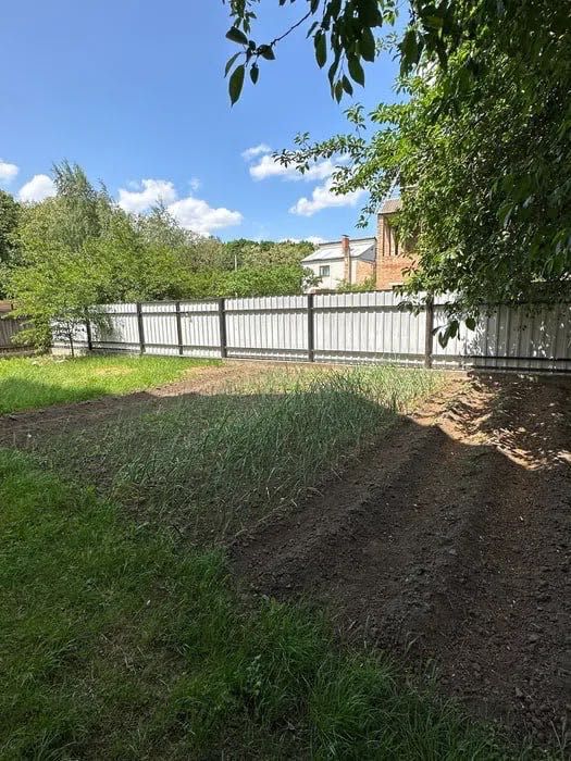 Будинок р-н Південний вул. Л. Республіки