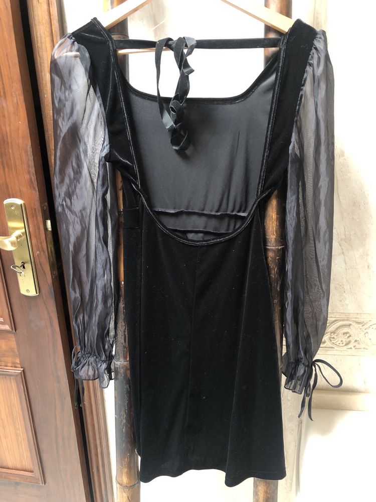 Vestido preto em veludo