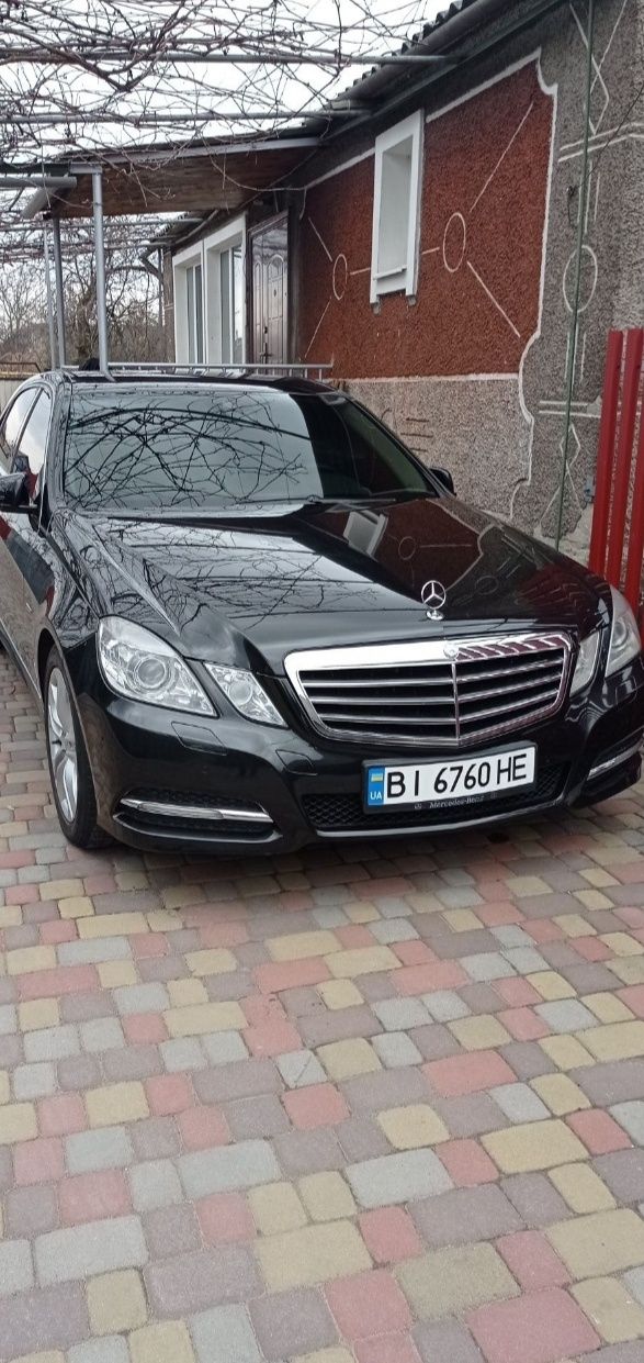 Mercedes Benz E200