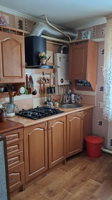 Продам або обміняю на квартиру будинок в Сингаях