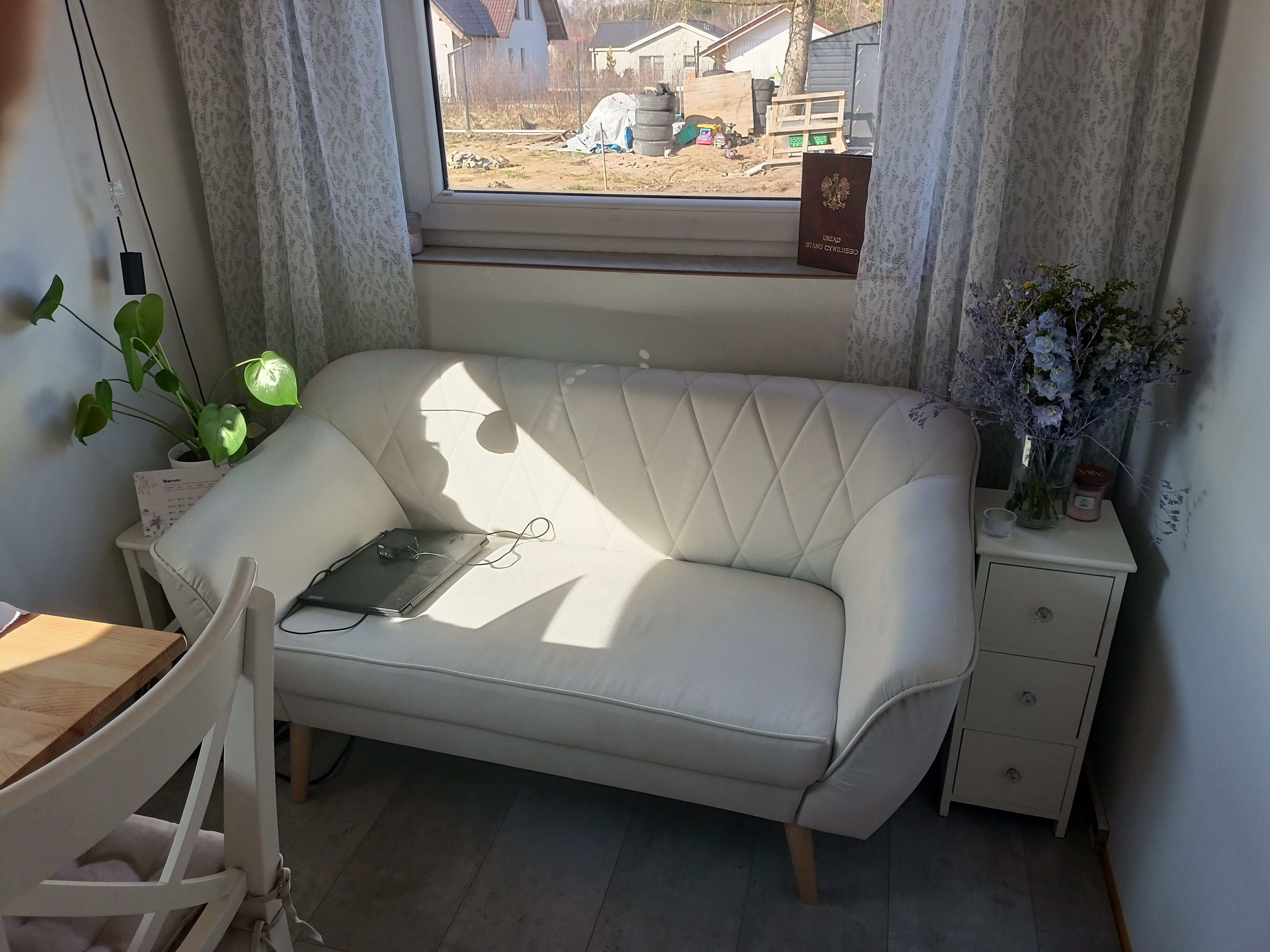 Sofa 2 osobowa beżowa