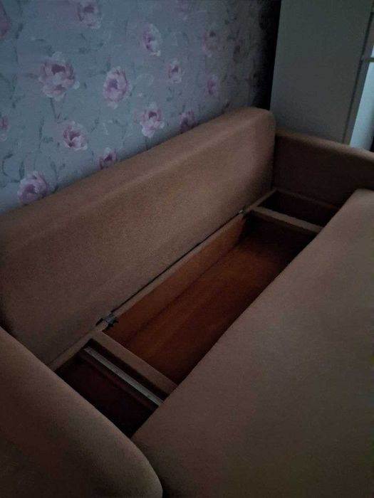 Двуспальная кровать