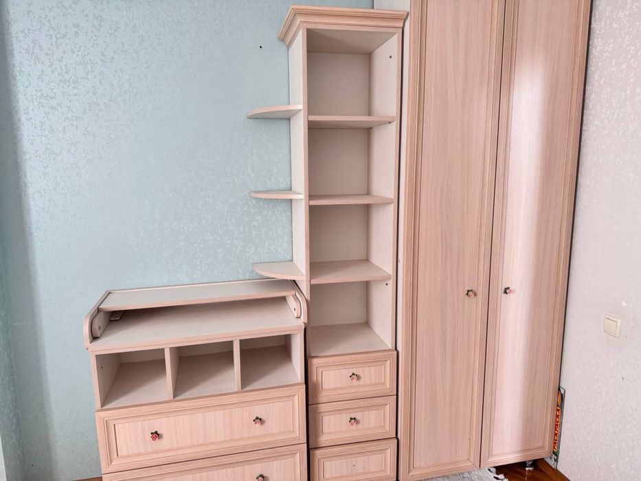 Продам якісні меблі в дитячу з МДФ