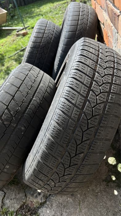 Диски з шинами в хорошому стані