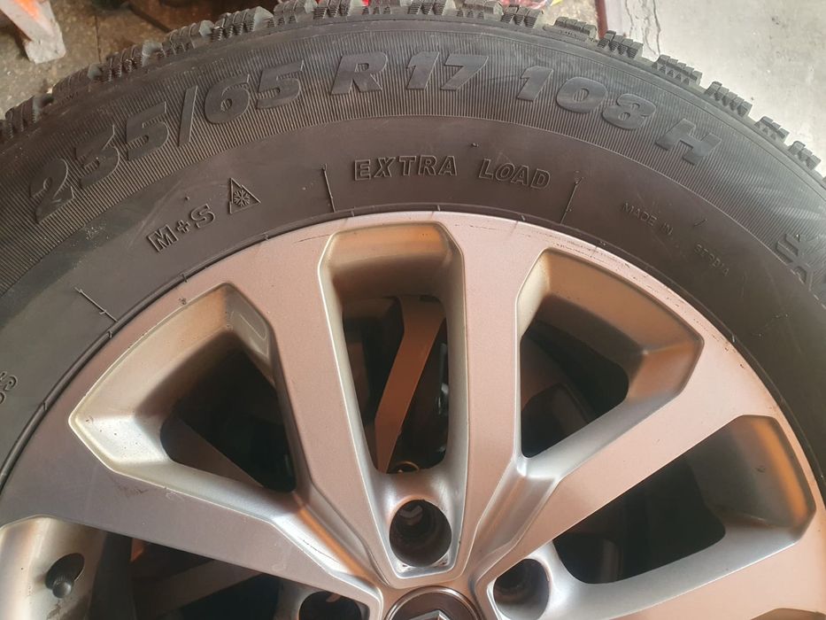 Alufelgi Renault oryginalne + opony zimowe 235/65 R17