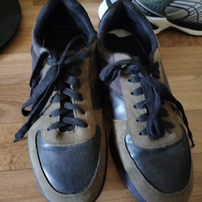 Кросівки чоловічі