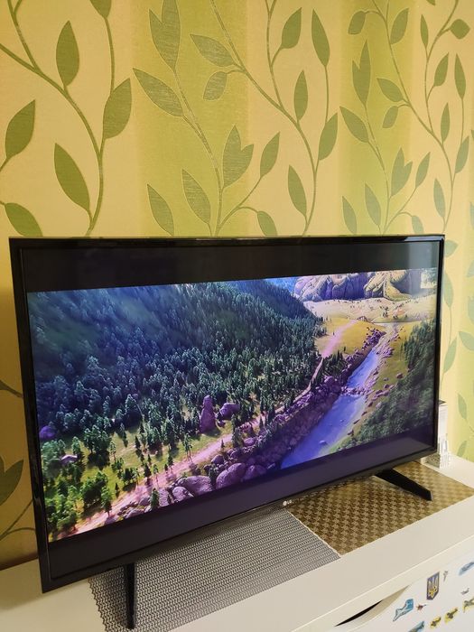 Продам телевізор смарт LG 43 діагональ