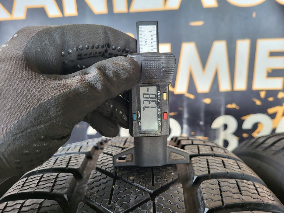 Opony zimowe 225/60/17 Pirelli 24rok 6,7/7,3mm