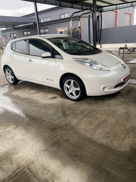 Ніссан ліф 2014 рік