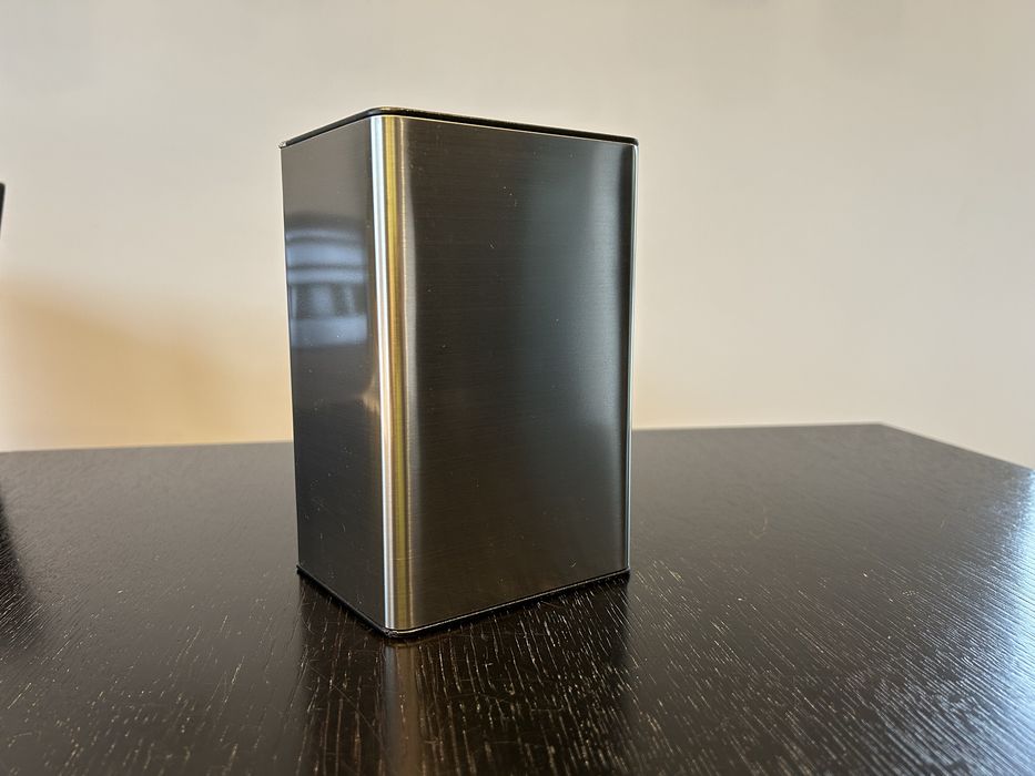 Kinkiet Zewnętrzny Firmy Philips Hue Outdoor Wall Light Resonate