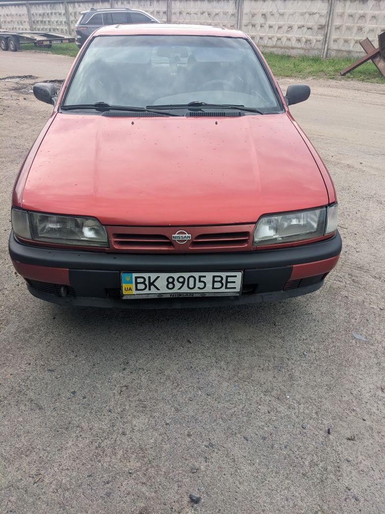 Nissan Primera P10