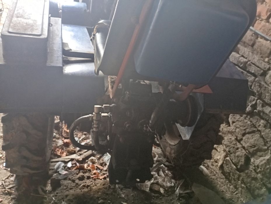 Продам мін трактор 12 кс