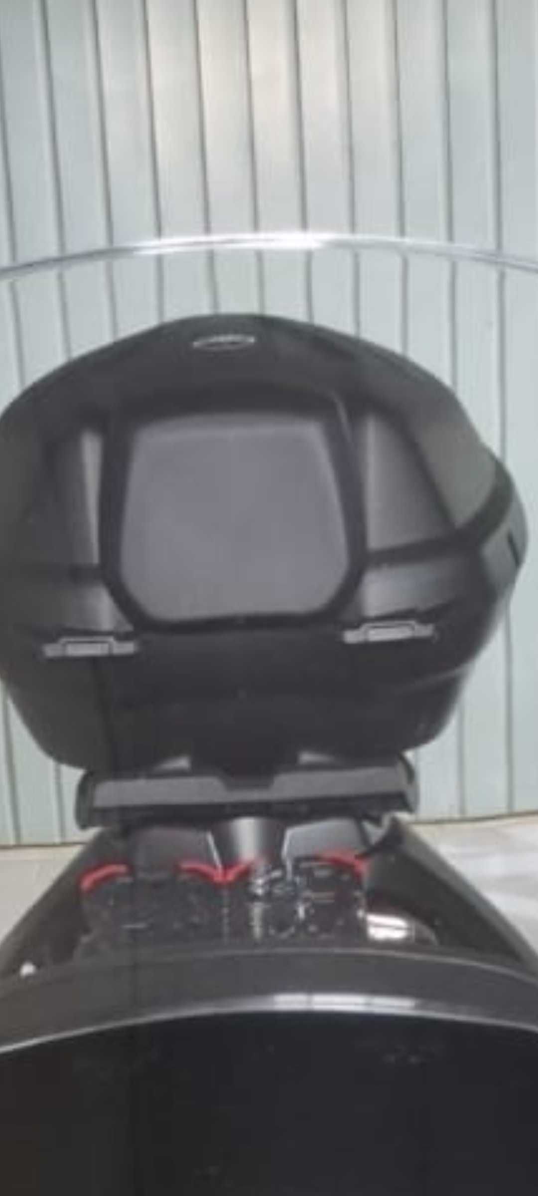 Suporte  top case tmax 500/530  e Top case yamaha  de 45litros