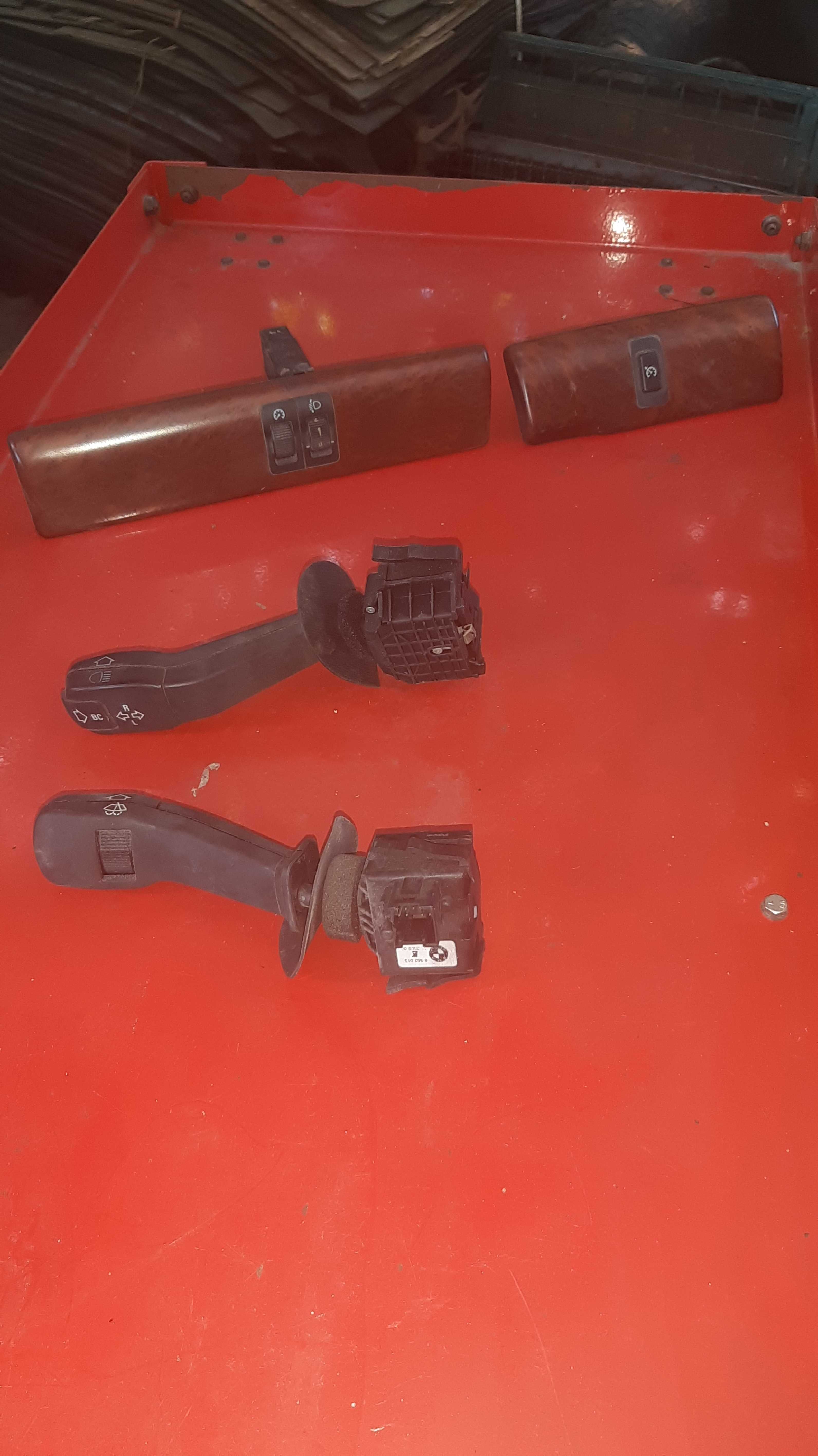 Manetes de piscas e limpa brisas BMW 740