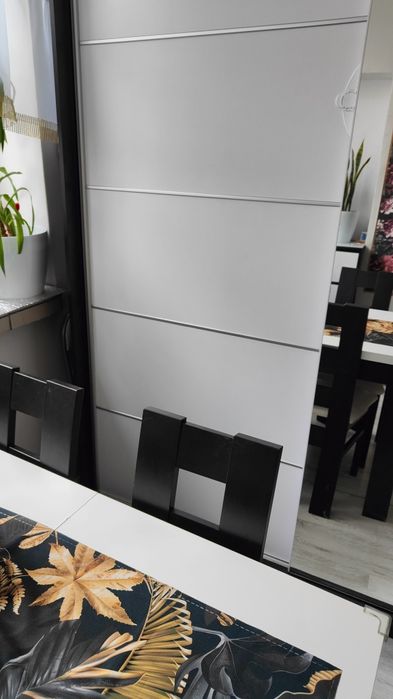 pilnie oddam za darmo do szafy przesuwnej