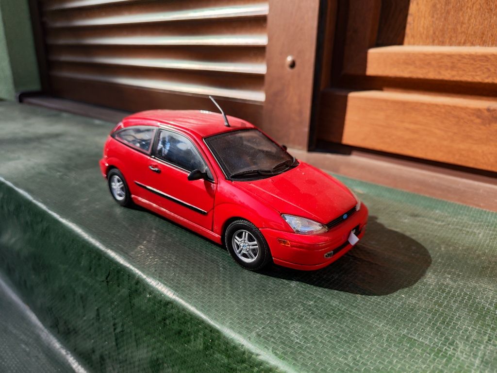 Ford Focus 1:18 MotorMax