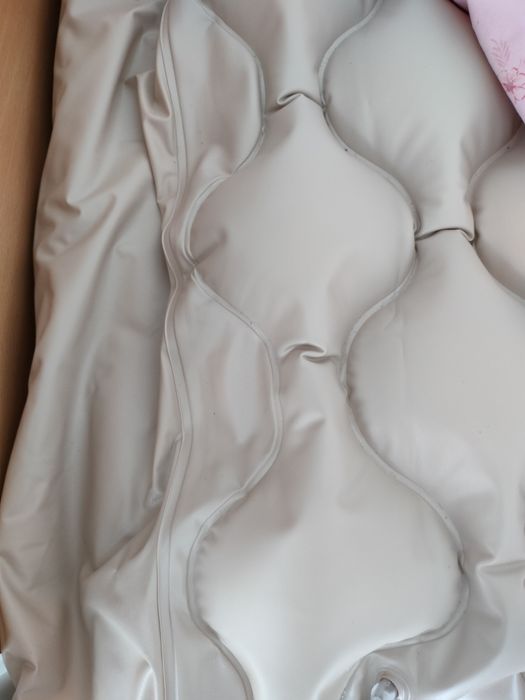 Cama elétrica articulada