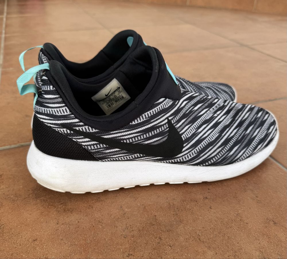 Nike Roshe Run SlipOn
