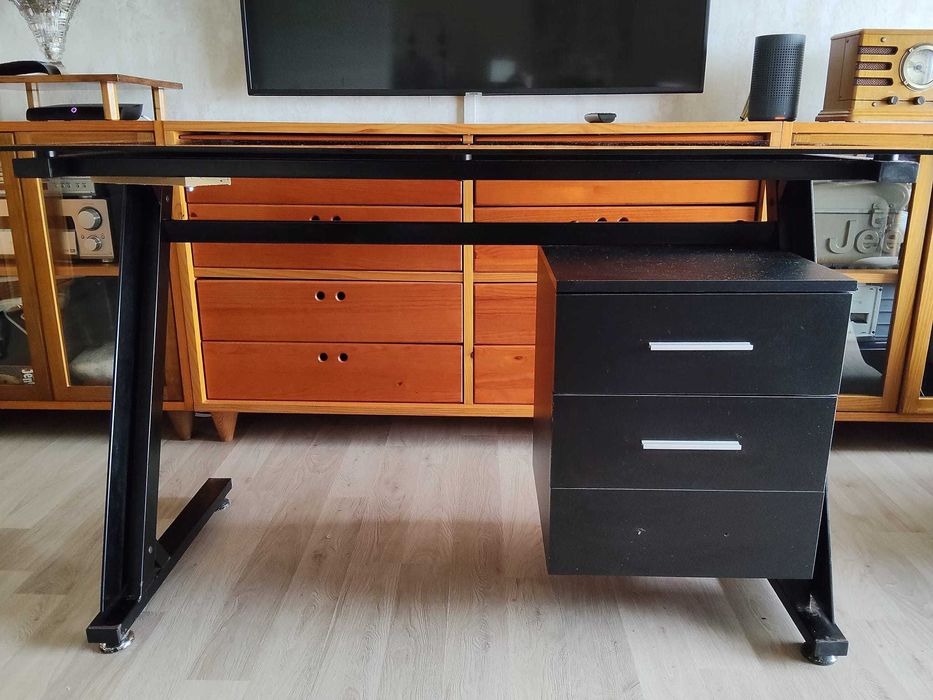 Secretária tampo de vidro temperado