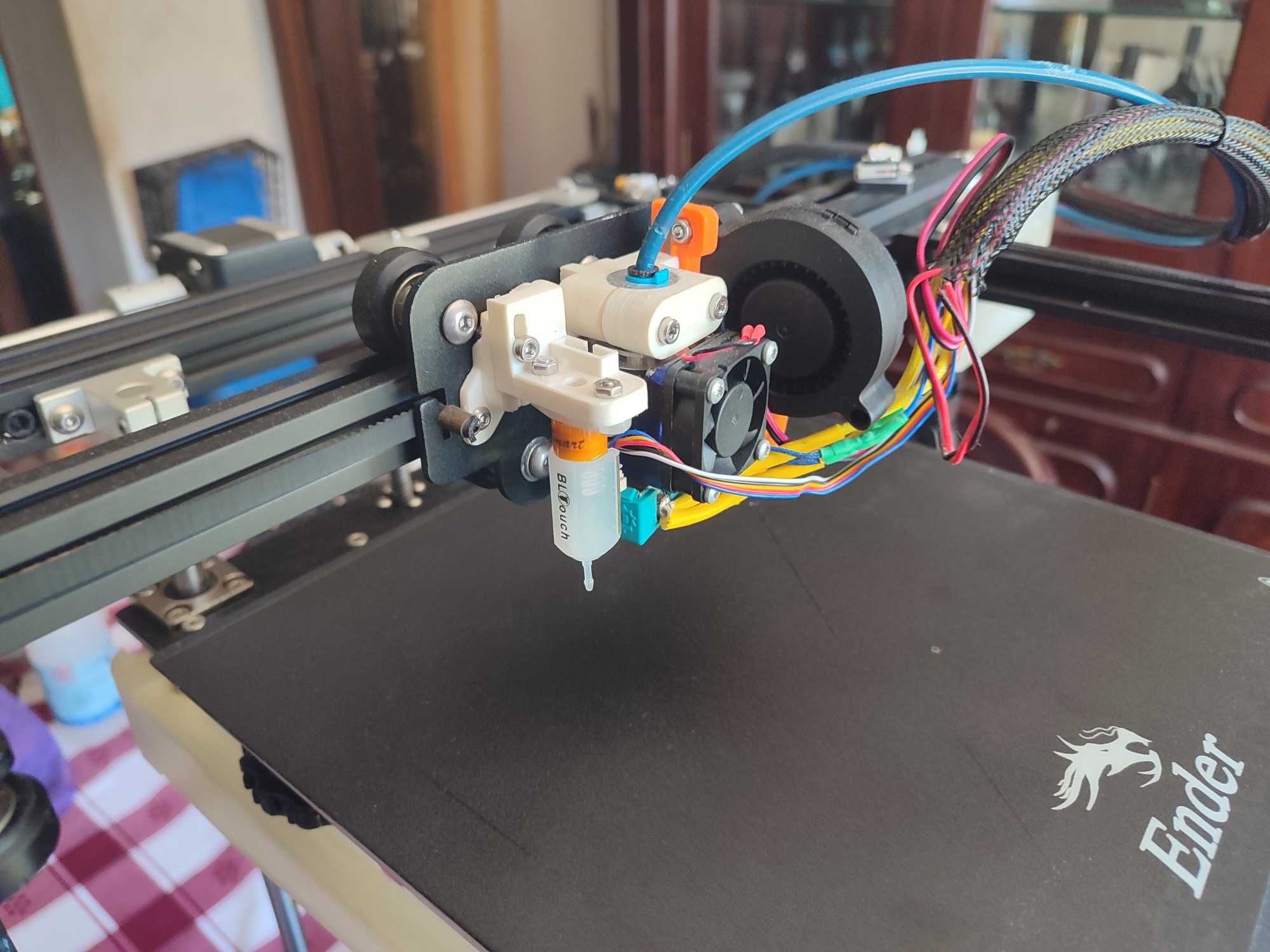 Impressora 3D Ender 5 com Vários Upgrades