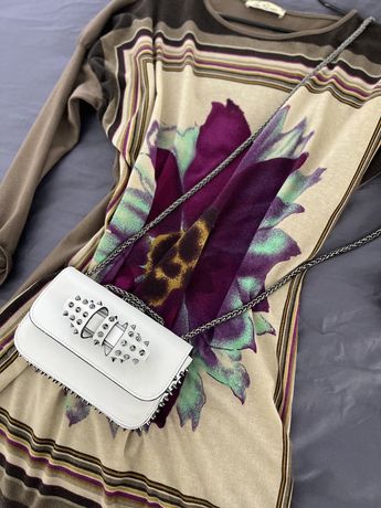 Продам сумочку Christian Louboutin, біла в ідеальному стані оригінал