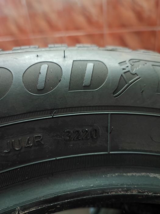 2x 195/65R15 Opony zimowe GOODYEAR 9+ 2020r 8.5mm 300zł/2sztuki