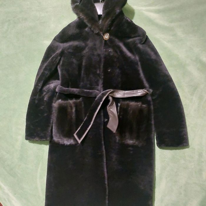 Шуба мутон 46 р. Кольор темна кава