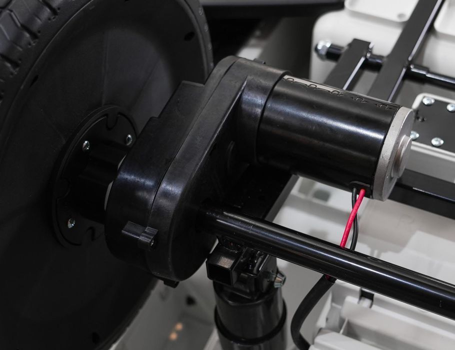 Mercedes G63 AMG XXL autko czerwone - EkstraZabawki.pl