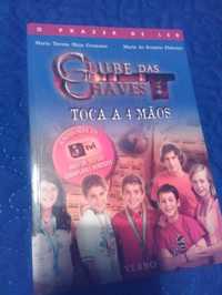 Livro "clube das chaves- toca a 4 mãos"