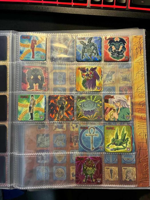 Staks Yu-Gi-Oh! e Digimon