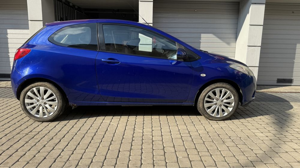 Mazda 2 - 1,5L - 2008r. Benzyna