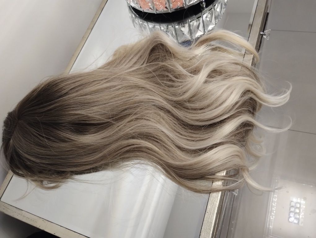 Peruka blond ombre z platyna