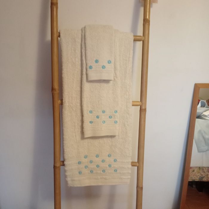 Conjunto de toalhas novas _- Piubelle
