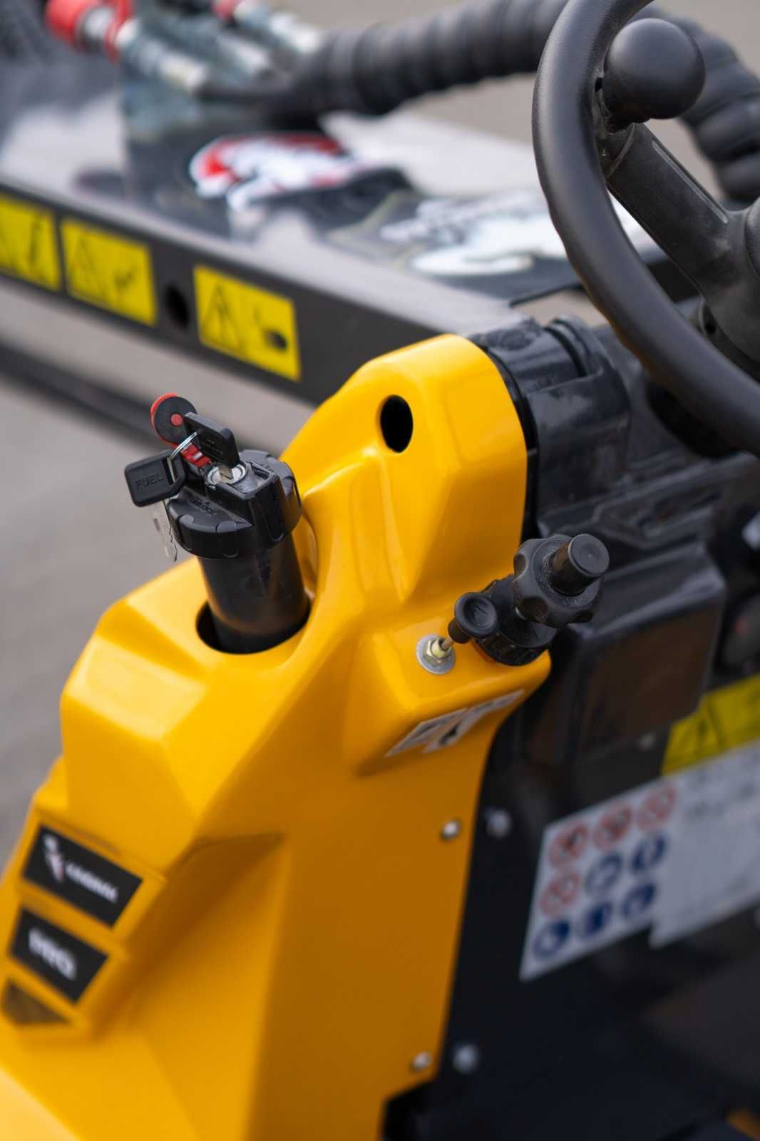 Miniładowarka Kingway Heracles H130 Transport osprzęt gratis