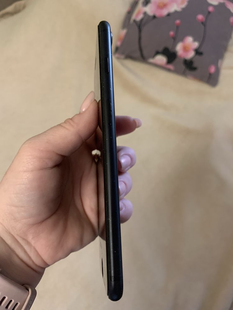 Б/У Apple iPhone 7 Plus 32Gb