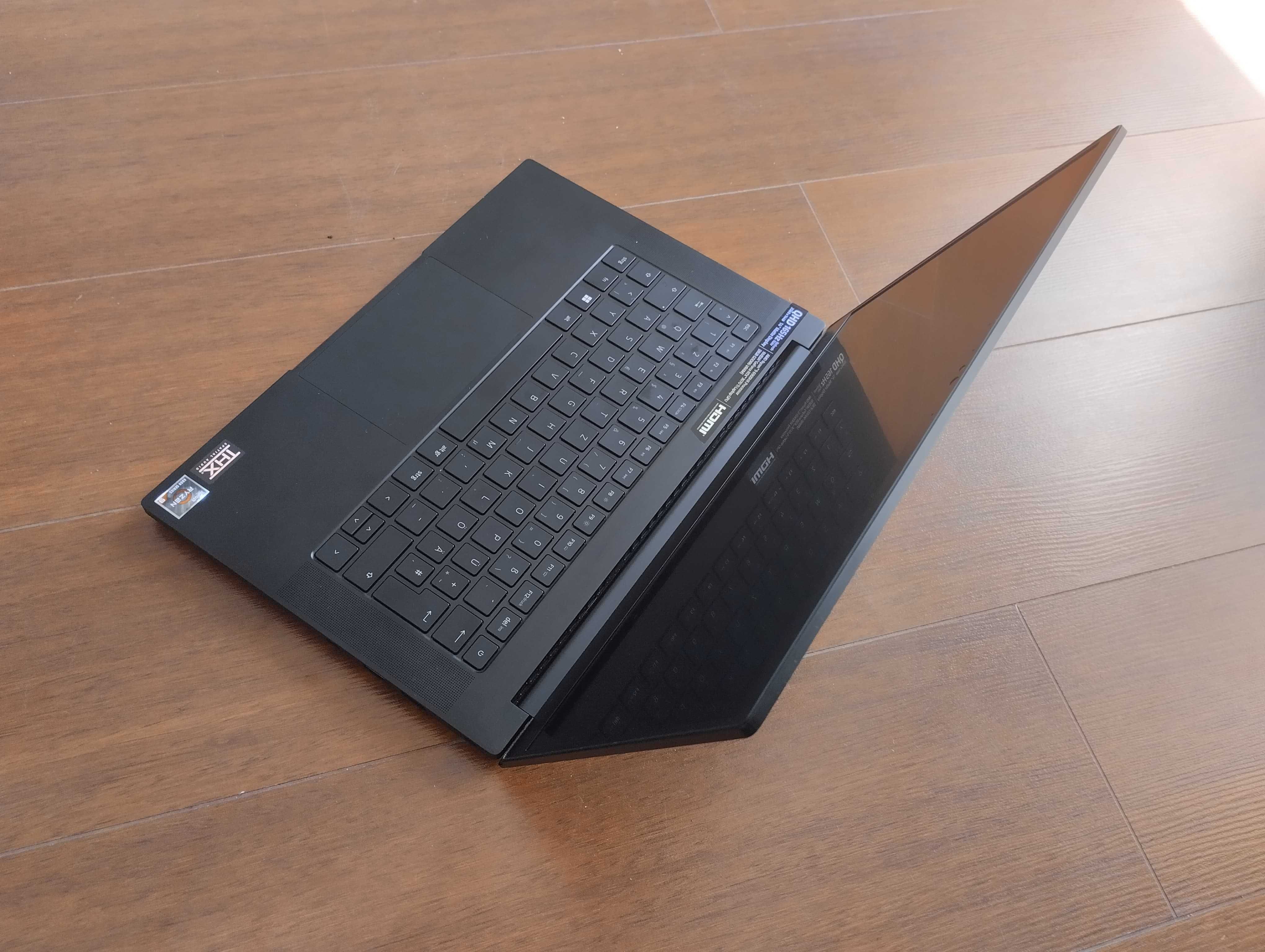Razer Blade 14 - Ryzen
9 4.9 GHz-SSD 1000 GB-16GB-GeForce RTX 3070 Ti