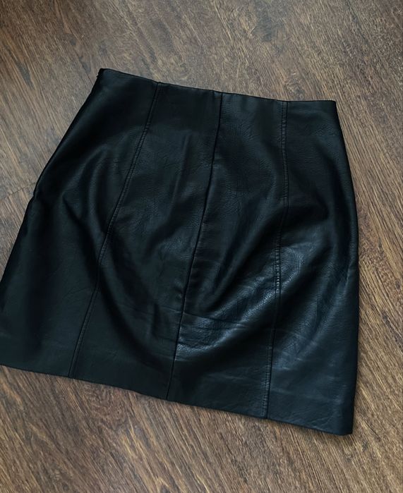 Юбка шкіряна