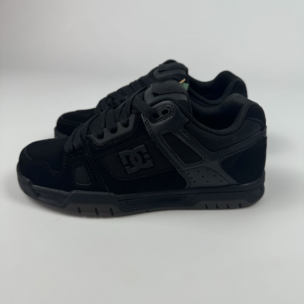 Dc shoes Stag оригінал dcshoes court graffik dvs globe dc