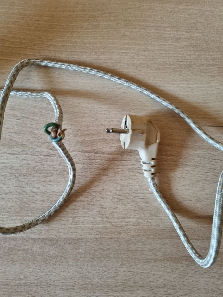Żelazko z nawilżaczem AFK