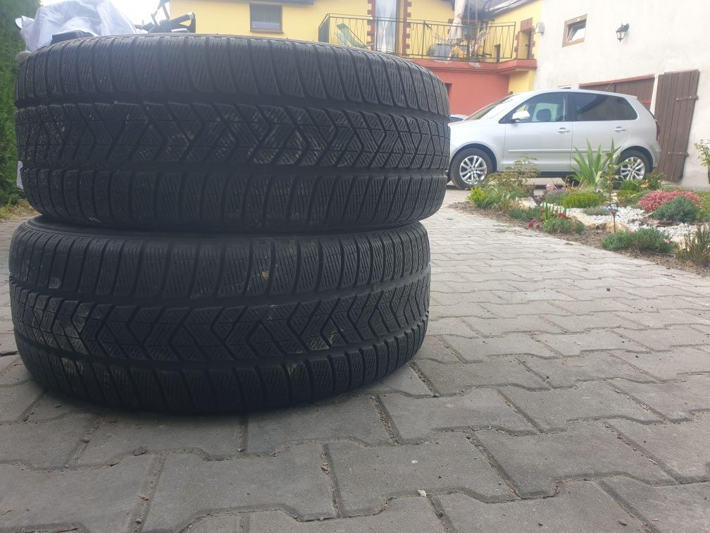 Opony zimowe Pirelli Scorpion 255/55 R20