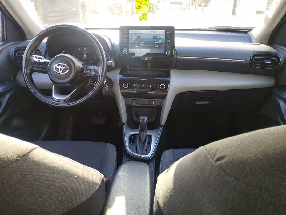 Toyota Yaris cross hybrid 63000km 2022