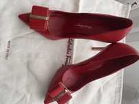 Туфли лодочки Salvatore Ferragamo оригинал красные 36 р. туфлі червоні